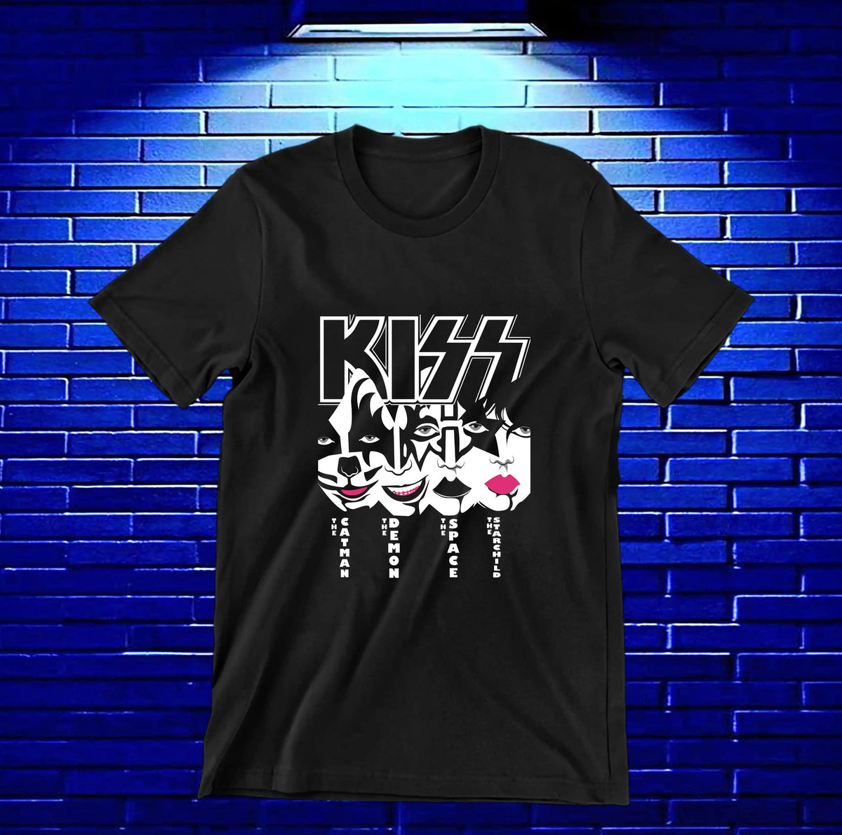 Camiseta KISS – Rostros y labios rojos · Negra