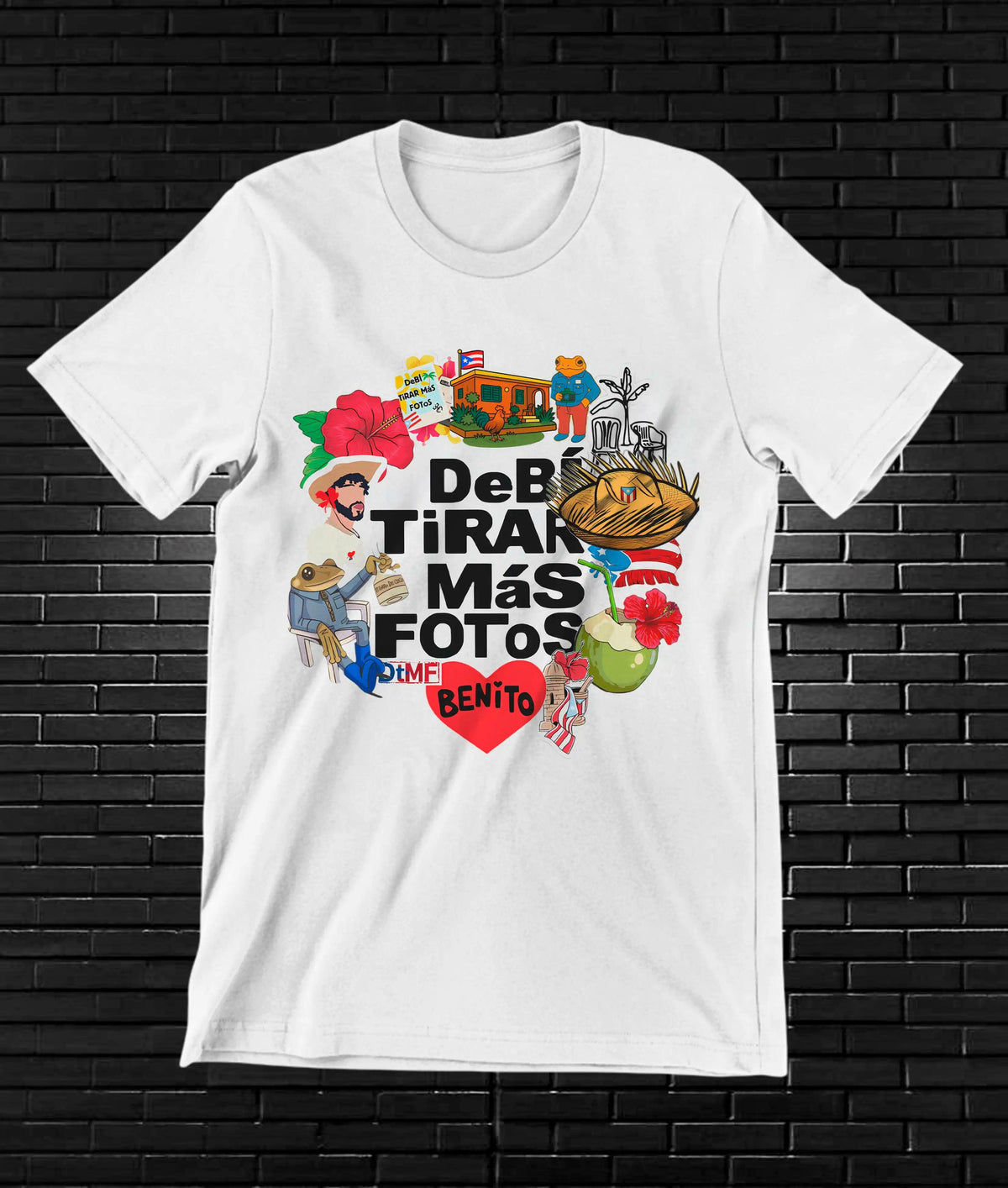 Camiseta Bad Bunny – Debí Tirar Más Fotos · letras y flores · Blanca