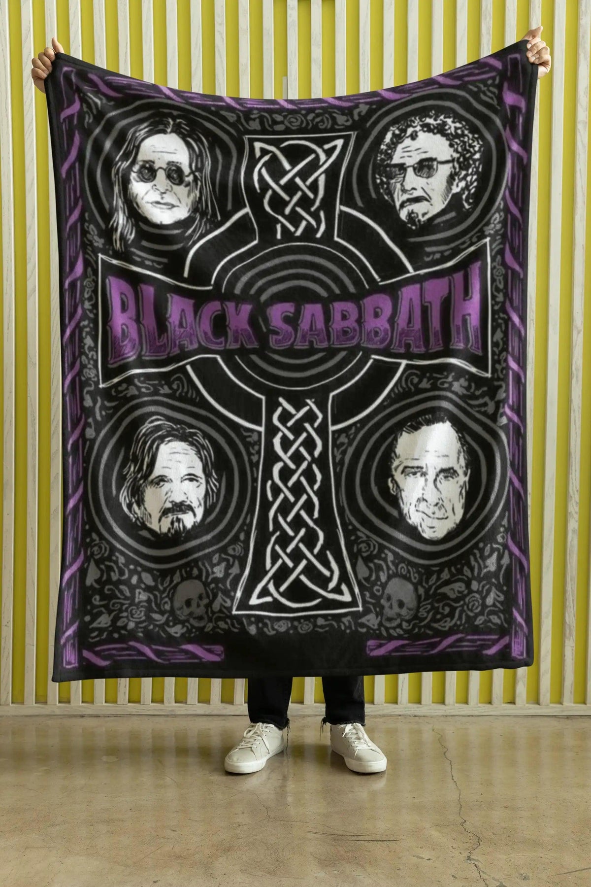 Cobija Black Sabbath – Banda · retratos violetas
