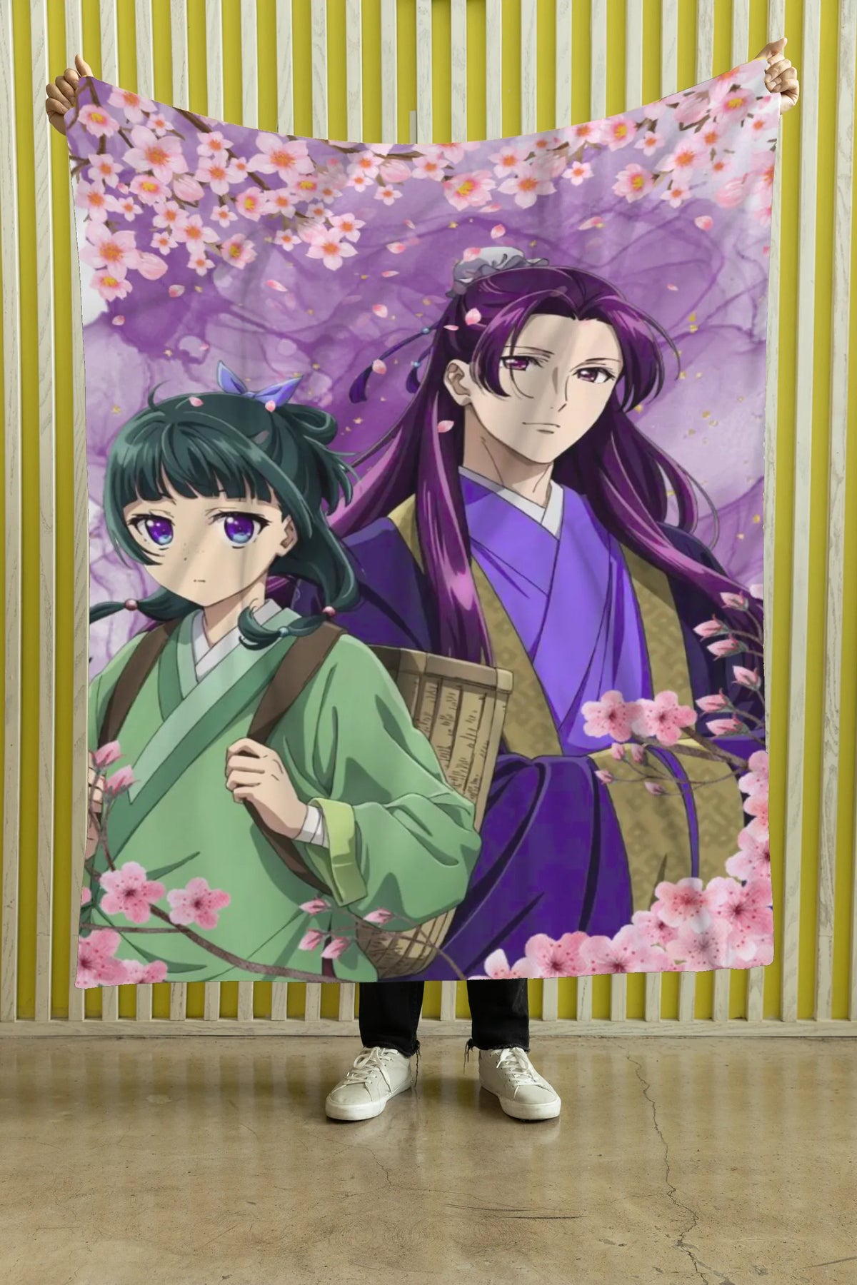 Cobija Diario de una Boticaria – Maomao y Jinshi · flores