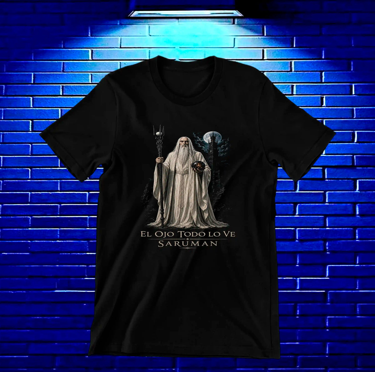 Camiseta El Señor de los Anillos – Figuras bajo arco · Negra