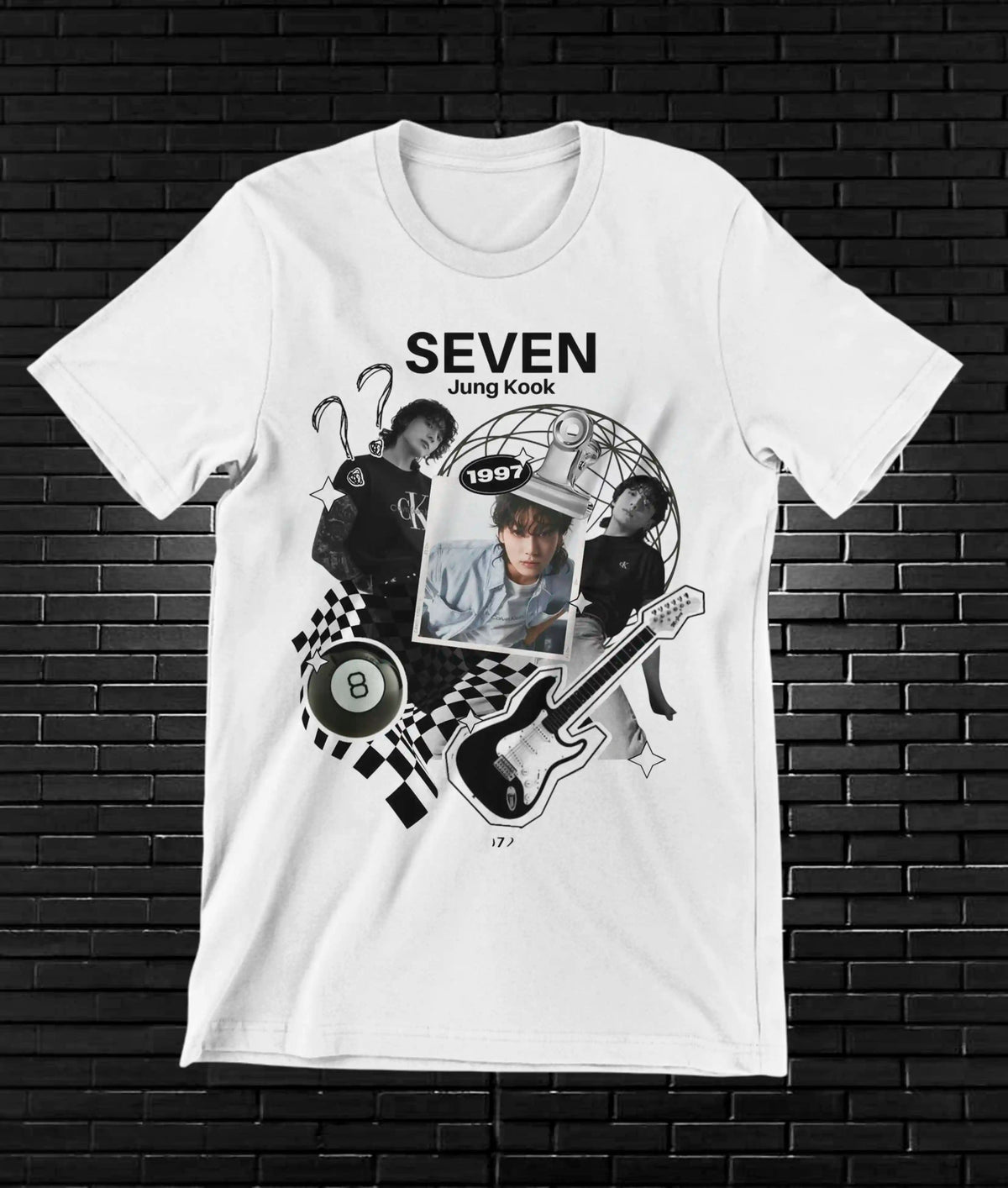 Camiseta BTS – Jungkook · Seven en blanco y negro · Blanca