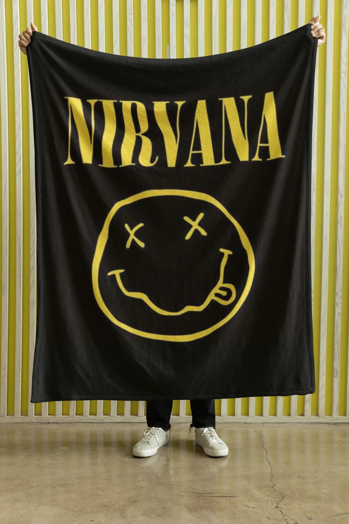 Cobija Nirvana – Smiley · logotipo