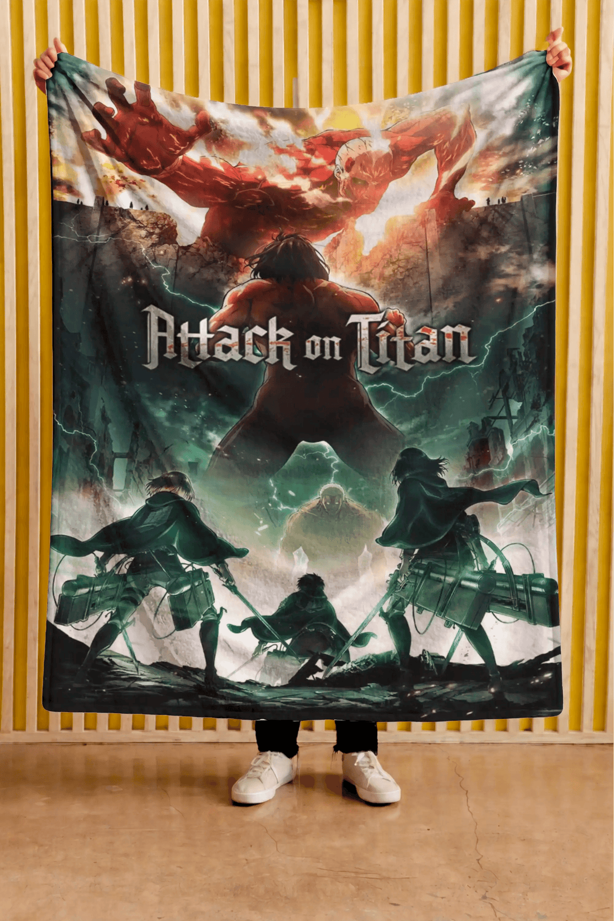 Cobija Attack on Titan – Titanes · batalla y energía verde