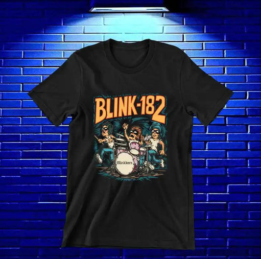 Camiseta Blink-182 – Caricatura de la banda · Negra
