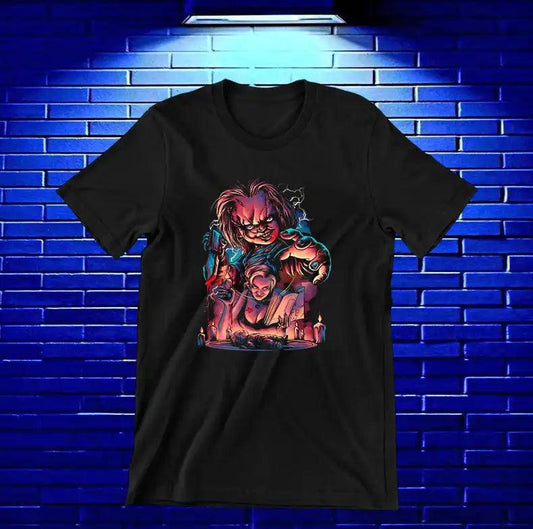 Camiseta Chucky – Chucky y Tiffany · collage violeta · Negra