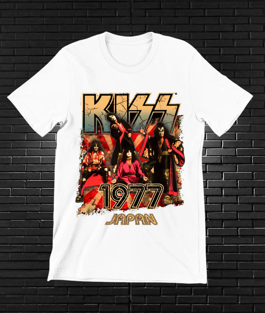 Camiseta KISS – Japan 1977 · retratos · Blanca