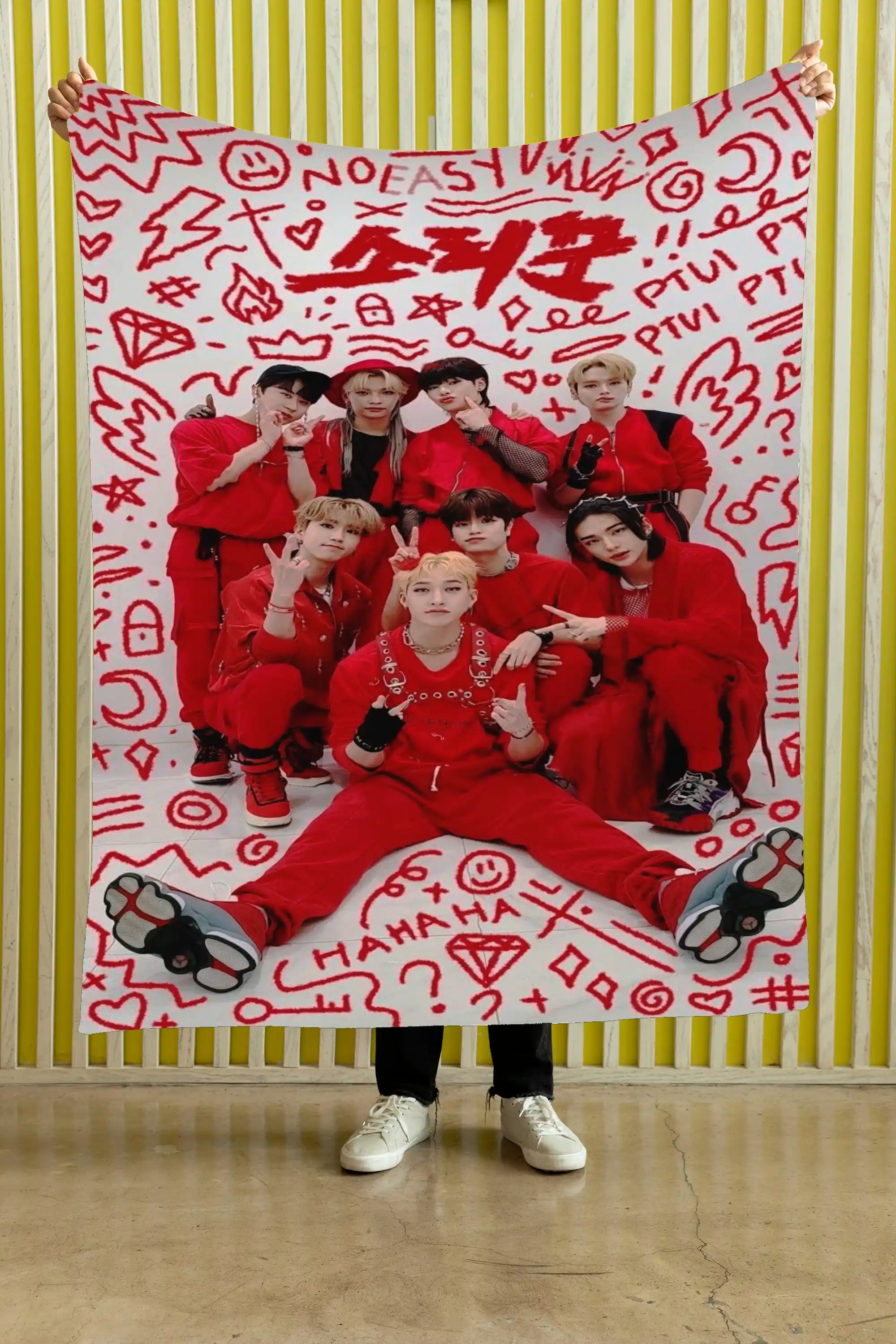 Cobija Stray Kids – NIMOR