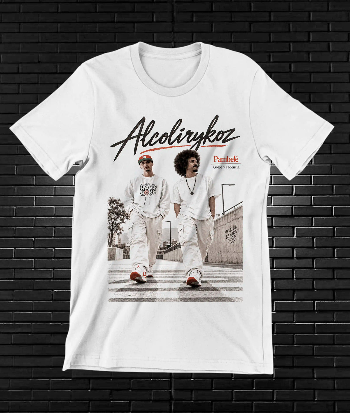 Camiseta Alcolirykoz – CAMINE – Diseño NIVRA – Blanco