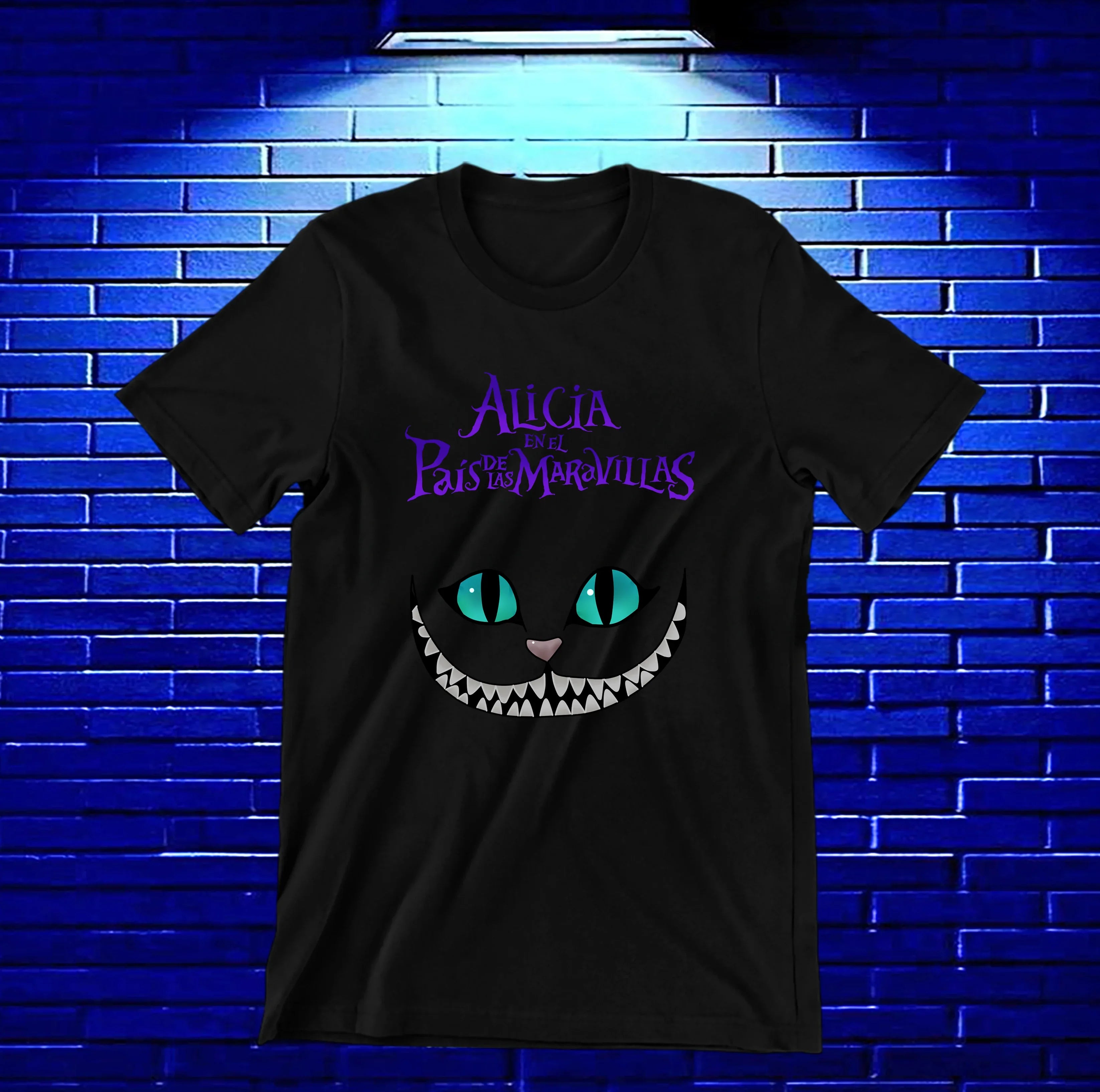 Camiseta Alicia en el País de las Maravillas – CAMINE - BacAnime 