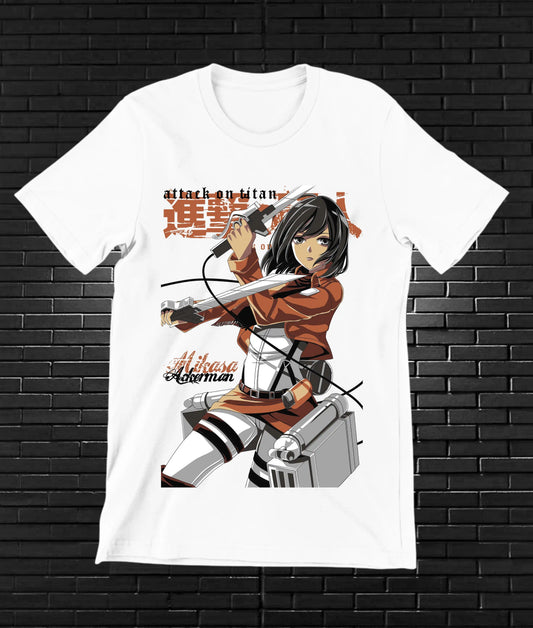 Camiseta Attack on Titan – Mikasa Ackerman en acción · Blanca