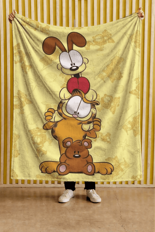 Cobija Garfield – Garfield y Odie · fondo amarillo