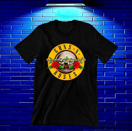 Camiseta Guns N' Roses – Emblema de pistolas y rosas · Negra