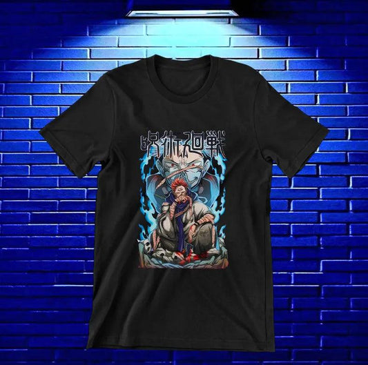 Camiseta Jujutsu Kaisen – Sukuna sentado entre llamas azules · Negra