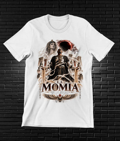 Camiseta La Momia – BAMOR – Diseño NIVRA – Blanco