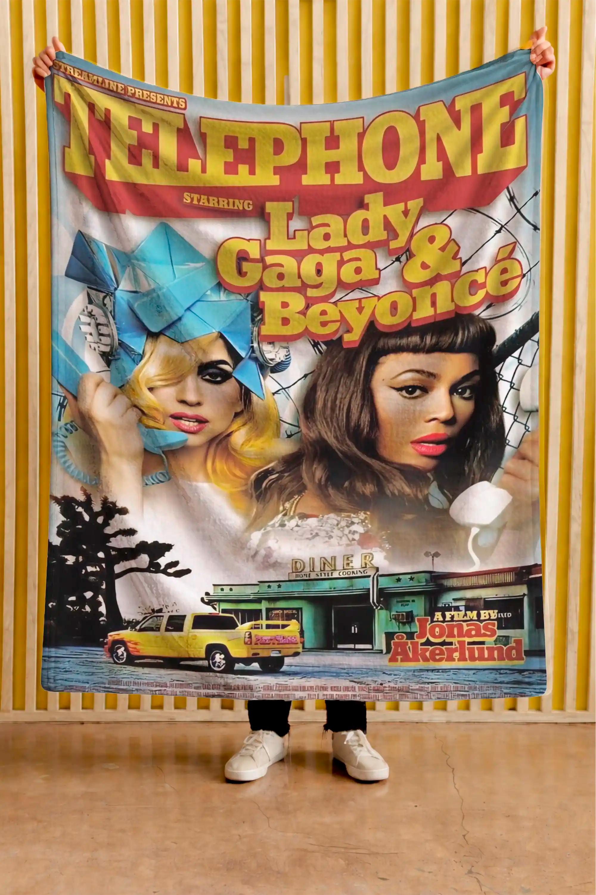Cobija Lady gaga  NIMOR