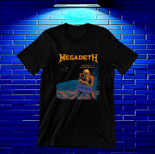Camiseta Megadeth – Figura sentada sobre fondo azul · Negra