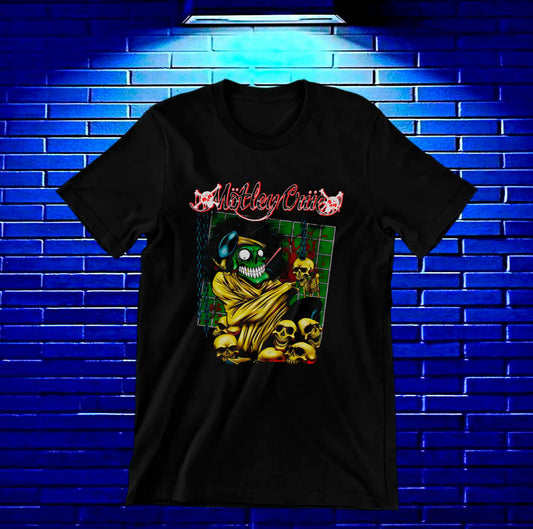 Camiseta Mötley Crüe – Ilustración de terror en verde · Negra