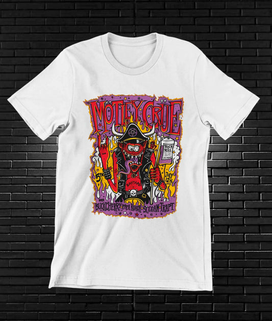 Camiseta Mötley Crüe – Ilustración en marco violeta · Blanca
