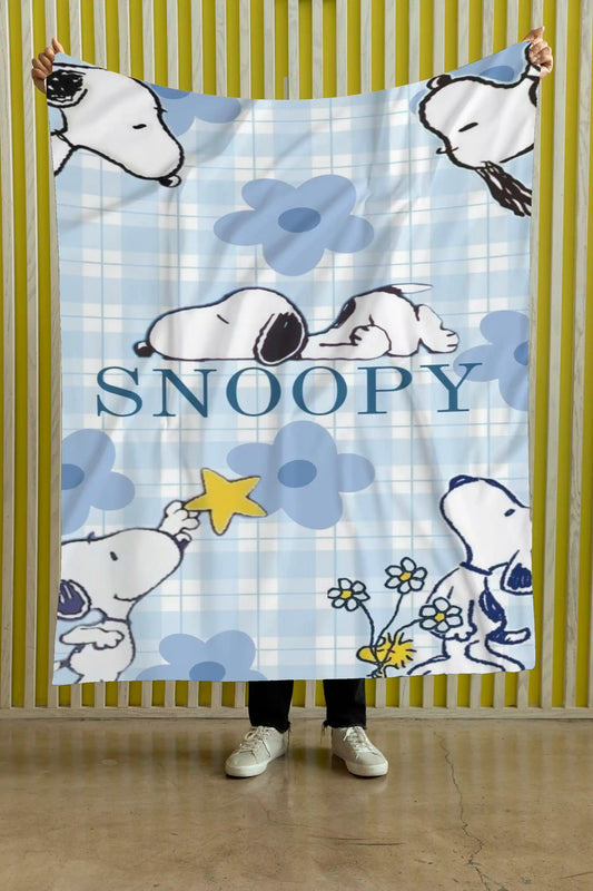 Cobija Snoopy – Snoopy · fondo azul claro