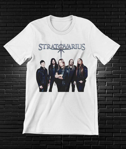 Camiseta Stratovarius – Retrato de la banda · Blanca