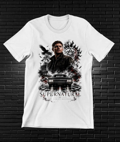 Camiseta Supernatural – BAMOR – Diseño NIVRA – Blanco