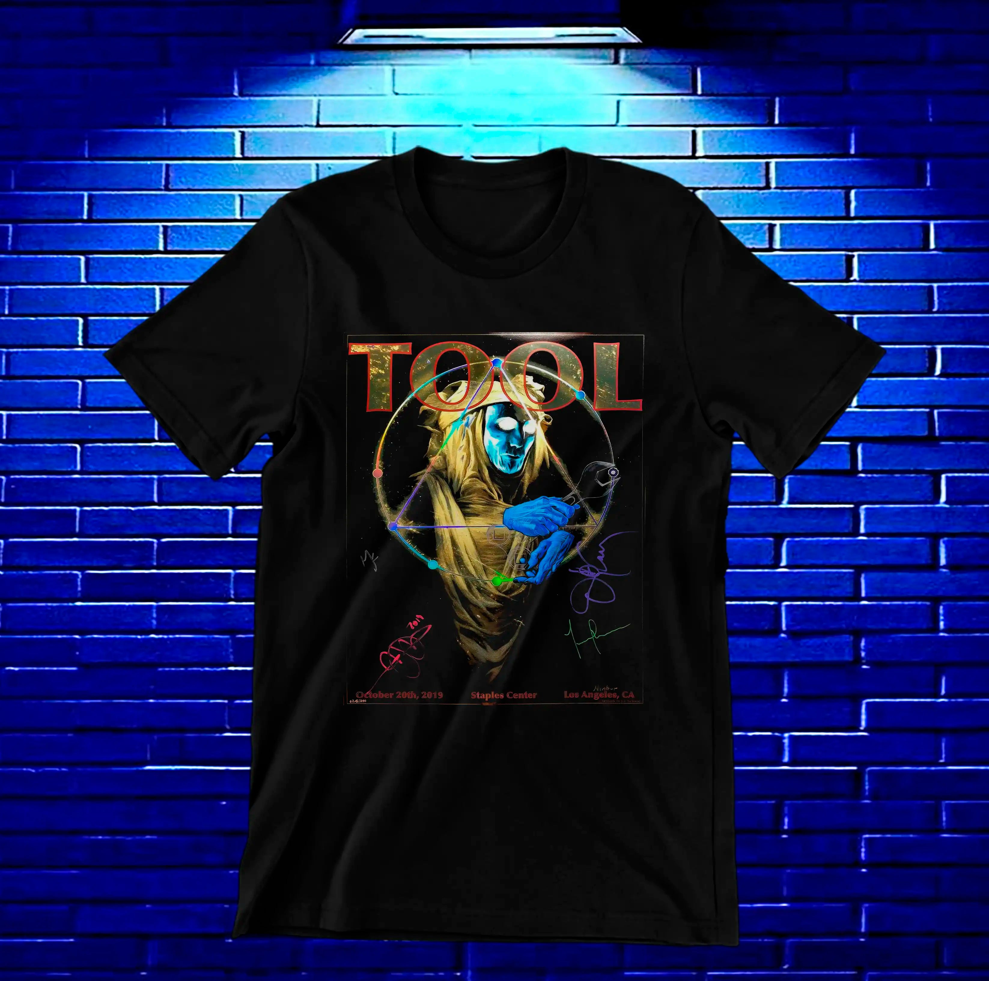 Camiseta Tool – CAMINE