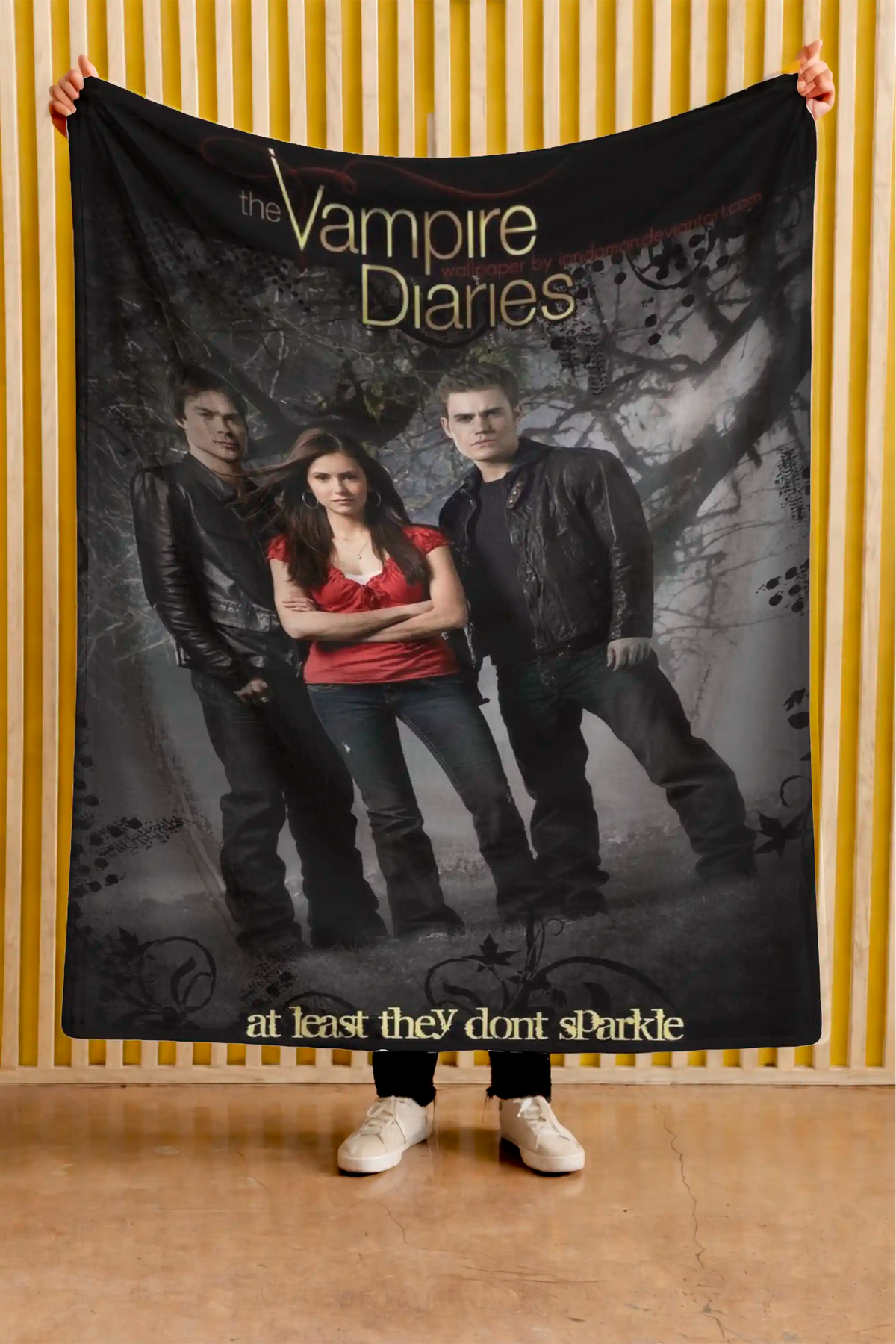 Cobija The Vampire Diaries – NIMOR